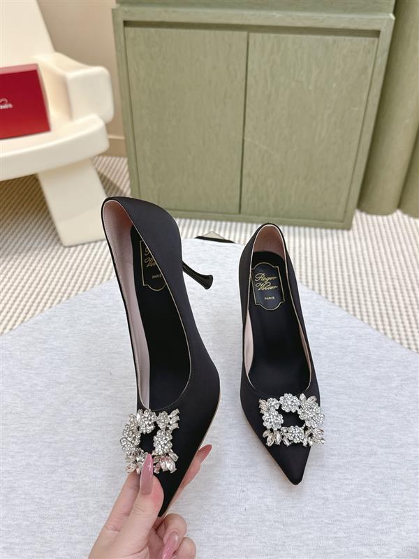 20251127171740777 310